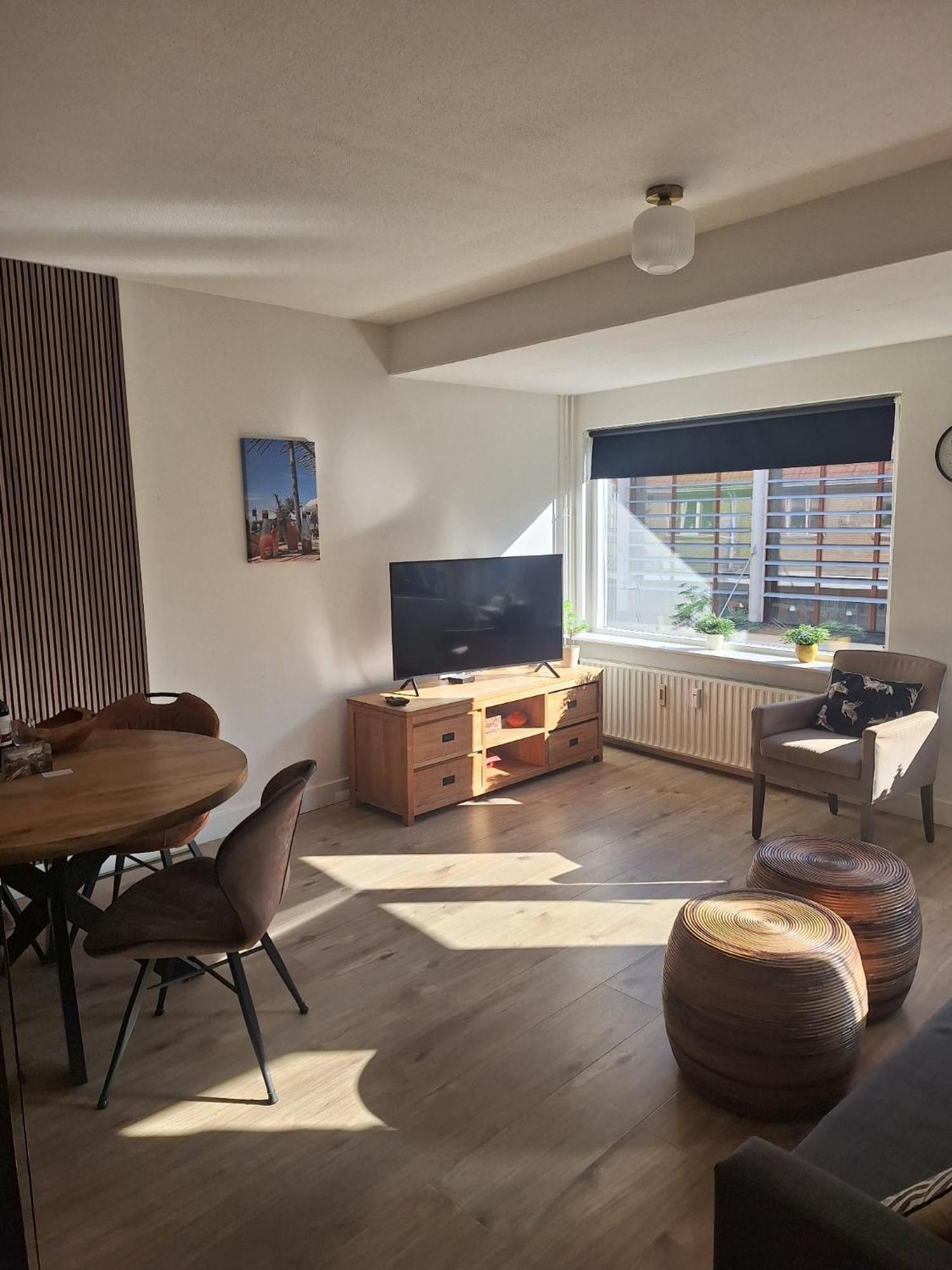Apartment Duinvos 150M From The Beach ノールトウェイク エクステリア 写真